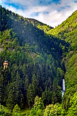 Valsesia, Campertogno - Cascata del Kedem e castello della Pianaccia 